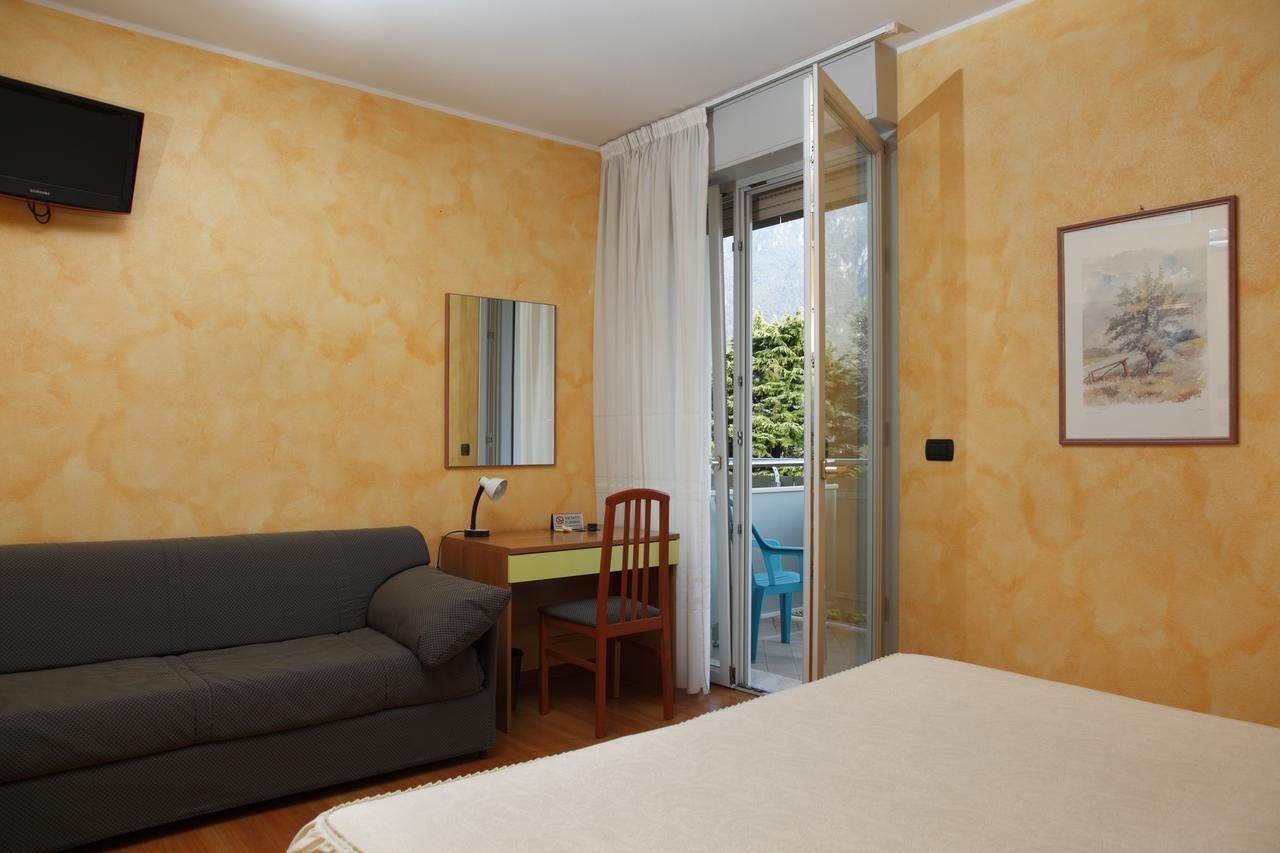 Hotel Castel Lodron Storo Exteriör bild